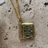 گردنبند استیل طرح دفترچه با حک دلخواه