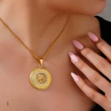 مدال های ورساچ نگین‌دار ✨