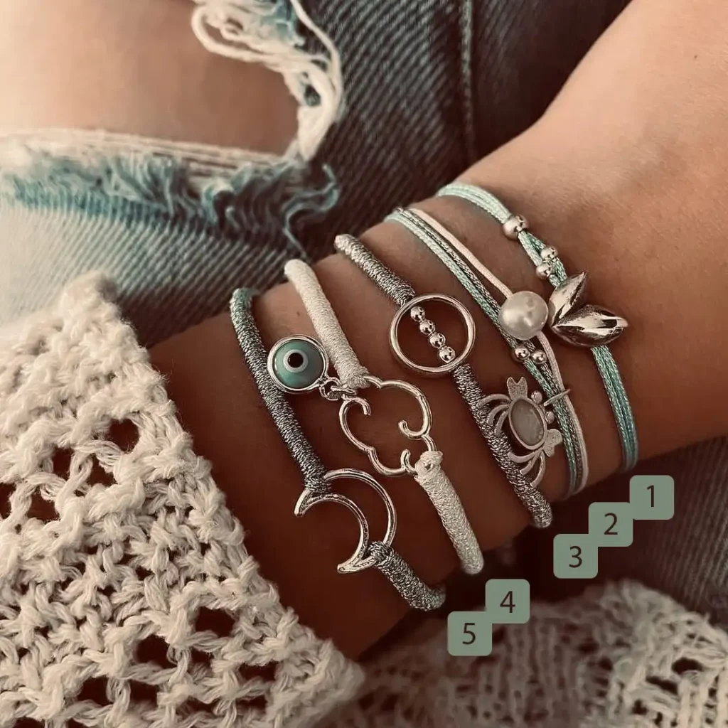 دستبندهای طرح دریایی و مینیمال