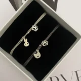 دستبندهای ظریف با آویز نقره