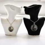 ست گردنبند و دستبند ماه شب تاب